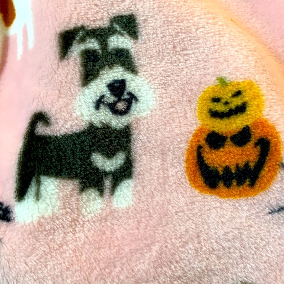 Halloween Puppies Decorative Oversized Throw Blanket NEW! - Picture 7 of 8